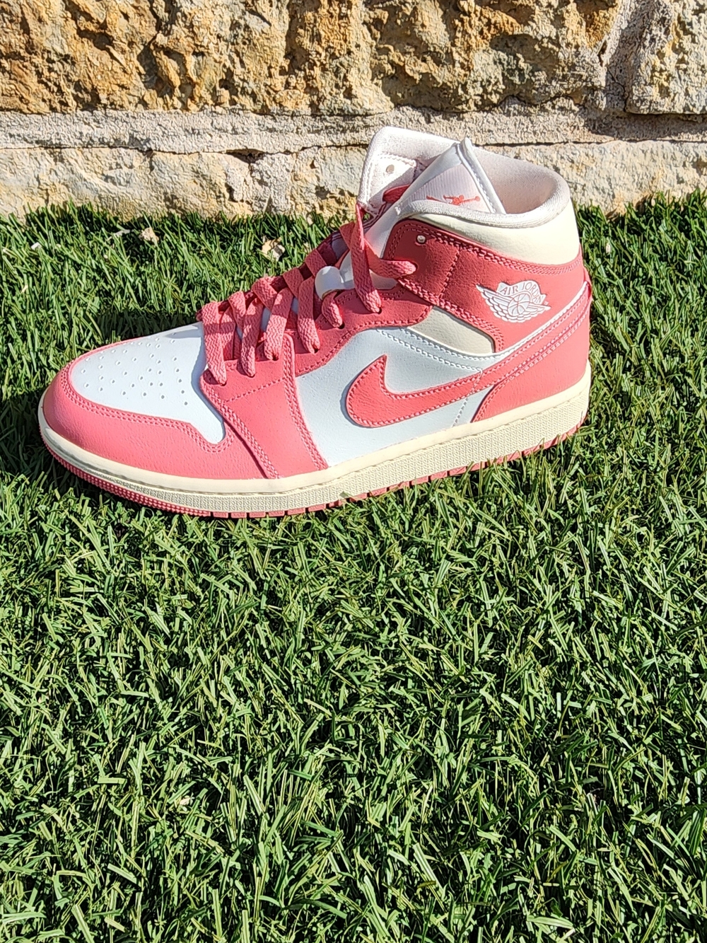 Jordan 1 Mid — Guava Ice Pink & Cream